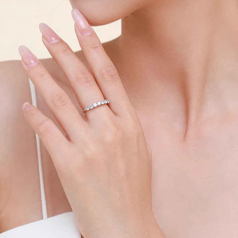 Anel Belmira Lumina – Prata 925 com Zircônias Brilhantes